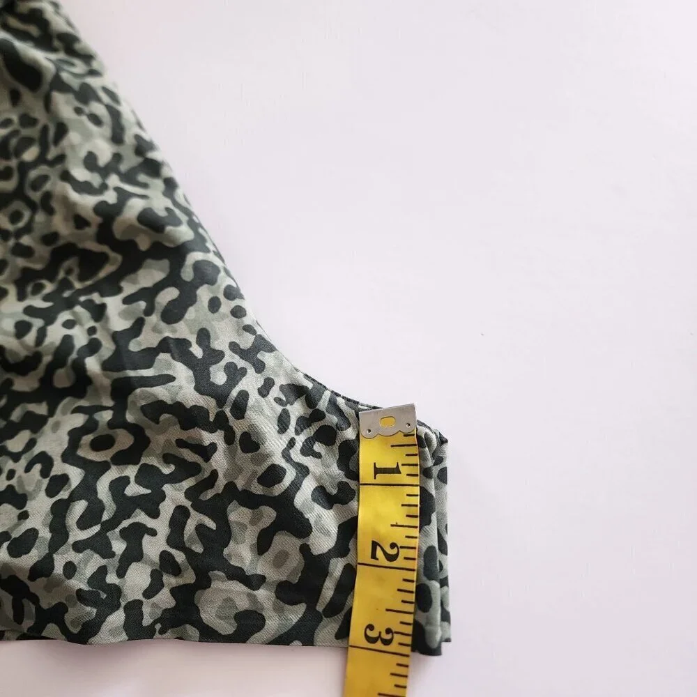 Athleta Printed Hustle 3